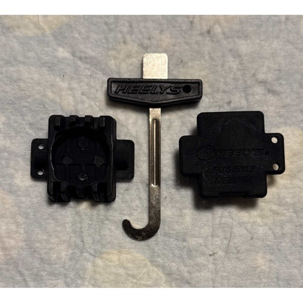 HEELYS Deluxe J Hook Key Device for Wheel Removal w/ FATS Style Medium